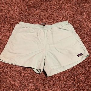 Patagonia Womens Barely Baggies Shorts Size Large Seafoam Green
